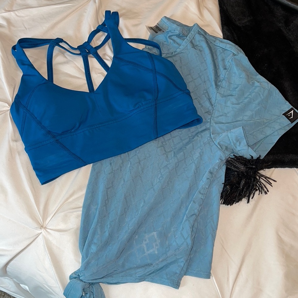 Size small Gymshark crop and Lulu lemon bra